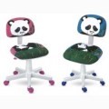 Cadeira Giratria Kids Panda desenvolvida para compor ambientes para os pblicos infantil e infanto-juvenil, as linhas Kids Color, Panda e Lpis, alm de confortveis, so muito resistentes e possuem cores alegres e vibrantes.
tima sugesto para presentear.